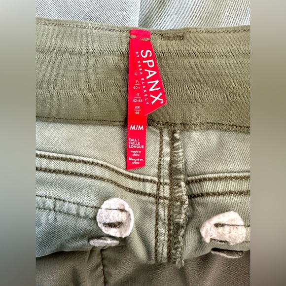 Spanx Stretch Twill Ankle Cargo Pants for Women - Picture 11 of 12